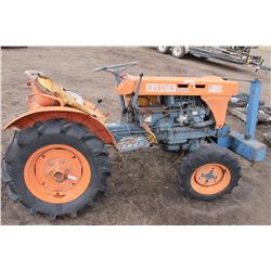 KUBOTA B7100 - 4X4 DIESEL TRACTOR
