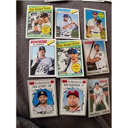 Heritage baseball card Lot: Buster posey, Bryant, Altuve seager, schwarber