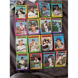 1975 Topps 16 Card Baseball Lot