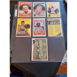 7 Vintgage Baseball Card Lot