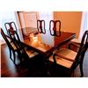 Image 5 : 68"L x 40" W Dining Room Table (includes 18" leaf)