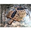 Image 7 : Army Combat Gloves (Knife and camo for demo purposes only and not included)