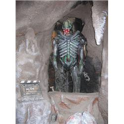 ALIEN statue & miscellaneous props. Inc