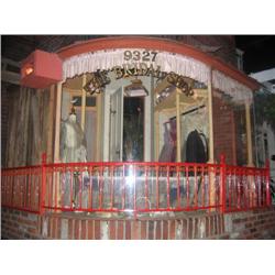 Bridal shop setting & props: 7 dresses,