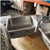 Image 3 : STAINLESS STEEL CORNER DOUBLE SINK AND TAP