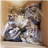Image 2 : BOX OF STRING STOPPER CLIPS AND CRAFT ACCESSORIES