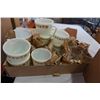 Image 2 : BOX OF CHARGER PLATES AND VINTAGE PLATTERS AND PYREX MUGS