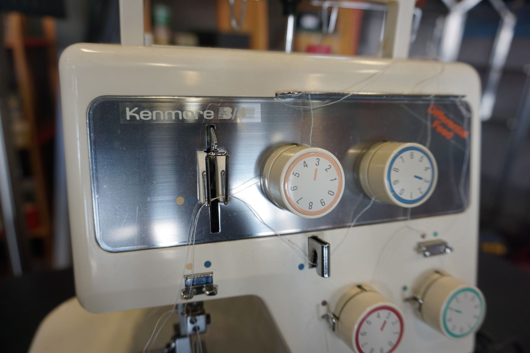 KENMORE 3/4 DIFFERENTIAL FEED SERGER Big Valley Auction