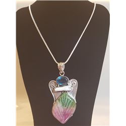 BEAUTIFUL HAND CARVED QUARTZ LEAF PENDANT