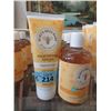 Image 1 : 8 Burt's Bees Baby Lotion & Bubble Bath