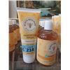 Image 1 : 8 Burt's Bees Baby Lotion & Bubble Bath