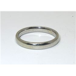 Estate - 10KT White Gold Band Ring - Size 7.5