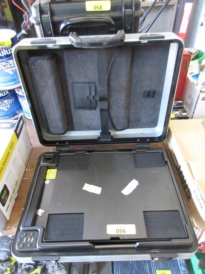 New Locking Mobile Hard Computer Case
