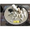 Image 1 : 16 Carved Stone Polar Bears, Seals & Sea Lions