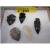 Image 1 : 5 Carved Stone Arrowheads