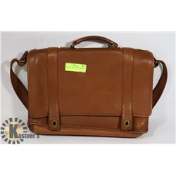 VINTAGE COACH MESSENGER BAG.