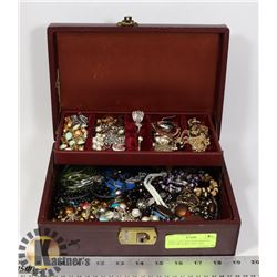 JEWELRY BOX WITH MOSTLY COSTUME JEWELRY AND