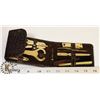 Image 1 : ANTIQUE TRAVEL SET 9 PC GENUINE