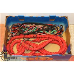 LARGE FLAT OF TIE DOWNS & BUNGEES