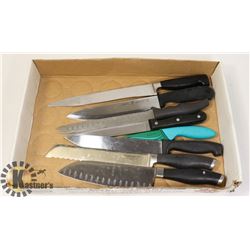 FLAT OF ASSORTED KNIVES