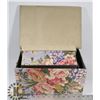 Image 1 : PAIR OF KEEPSAKE DECORATIVE BOXES