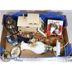 LOT W/ CERAMIC LAMP, CHERISHED TEDDIES RADIO-FLYER