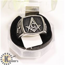 FREE MASONS RING SIZE 11.