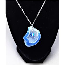 10)  BLUE DRUZY PENDANT WITH AURA GLASS