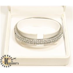 LADIES STAINLESS & RHINESTONE BRACELET