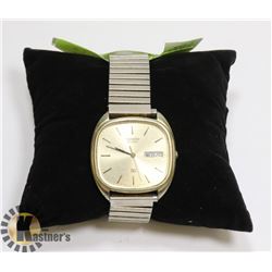 VINTAGE MENS SEIKO QUARTZ WATCH WITH DATE