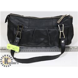 CALVIN KLEIN LEATHER PURSE