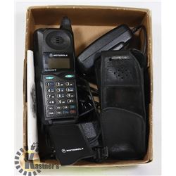 2 VINTAGE MOTOROLA MICROTAC CELL