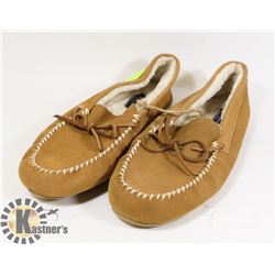 AMERICAN EAGLE SIZE 11 MEN'S SLIPPERS