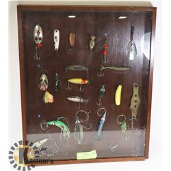 LOT OF 20 VINTAGE/ANTIQUE FISHING LURES