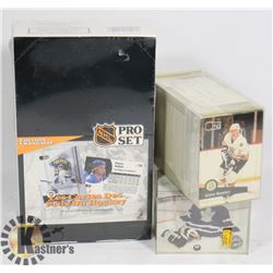 FLAT OF ASSORTED HOCKEY CARDS