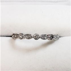27) 10K WHITE GOLD DIAMOND RING,