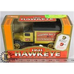 DIE CAST - ERTL - 1931 HAWKEYE MOTOT TRUCK BANK