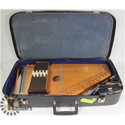 VINTAGE 1960'S AUTO HARP BY OSCAR SCHMIDT