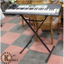 CASIO MUSICAL KEYBOARD W/ LIGHT UP PIANO KEYS