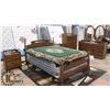 Image 1 : 7PC WOOD QUEEN SIZE BEDROOM SET
