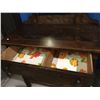 Image 4 : ANTIQUE 3-DRAWER DRESSER WITH MIRROR - GOOD CONDITION