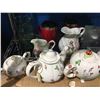 Image 2 : SHELF LOT OF ASSTD GLASS WARE (TEAPOTS/VASES/POTTERY BOWLS ETC)