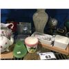 Image 3 : SHELF LOT OF ASSTD GLASS WARE (TEAPOTS/VASES/POTTERY BOWLS ETC)
