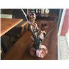 Image 7 : 4 PCE ASSTD DECORATIVE ITEMS MIRRORED PICTURE (BEARDED IRIS) LEADED GLASS VASE/METAL SCULPTURE WITH