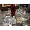 Image 1 : 7 PCE DECORATIVE ITEMS PINWHEEL CANDY DISH/GLASS TURTLE/ASHTRAY/VASES/PINWHEEL BOWL &  BUD VASE
