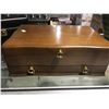 Image 2 : 4 ASSTD JEWELRY & MAKEUP BOXES & RING HOLDER