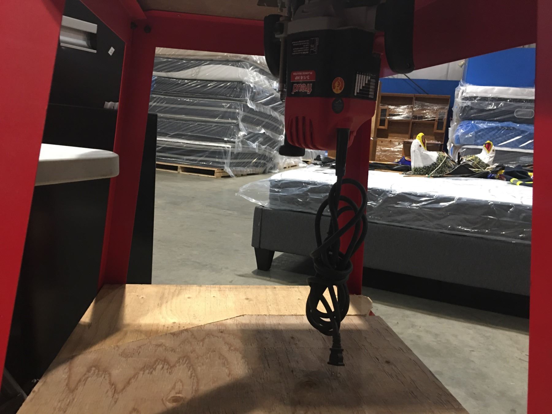 FREUD 3.35HP PLUNGE ROUTER WITH 31