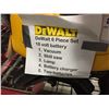 Image 2 : DEWALT 6 PCE SET 18V VACUUM/SKILL SAW/LAMP/BATTERY CHARGER/2 BATTERIES