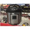 Image 2 : INSTANT POT DUO SV 8-IN-1 MUTI-USE PROGRAMMABLE PRESSURE COOKER - 6QT