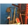 Image 2 : GROUP OF ASSTED GARDEN TOOLS